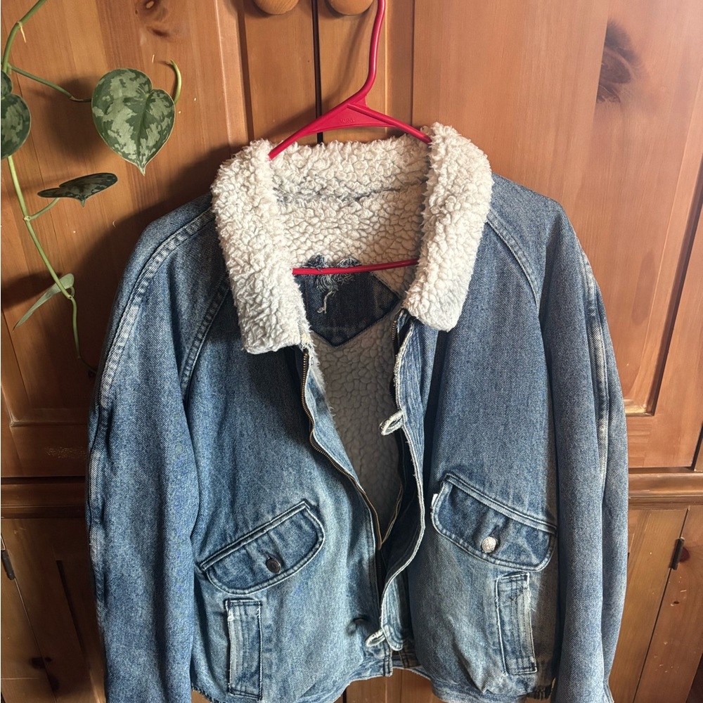 Vintage Levi’s Men's Denim Sherpa Bomber Jacket